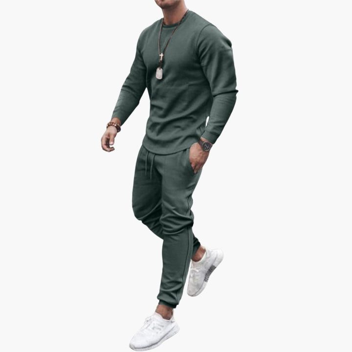 Conjunto Nico deportivo con suéter y pantalón