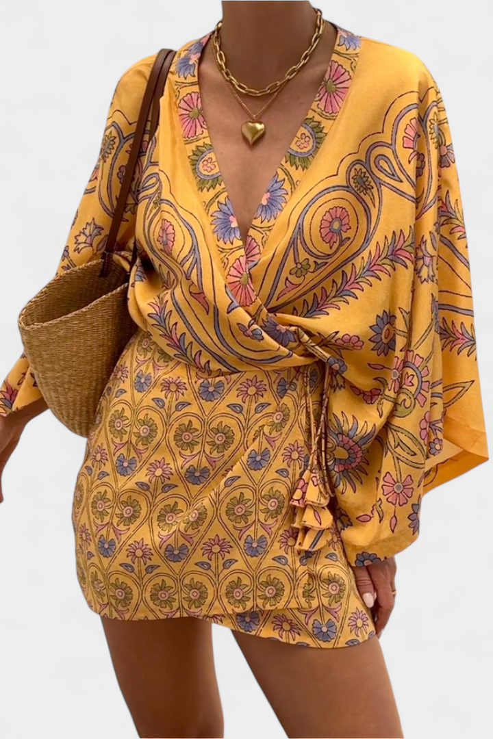 Vestido Candela Boho con Estampado Floral y Escote en V Cruzado