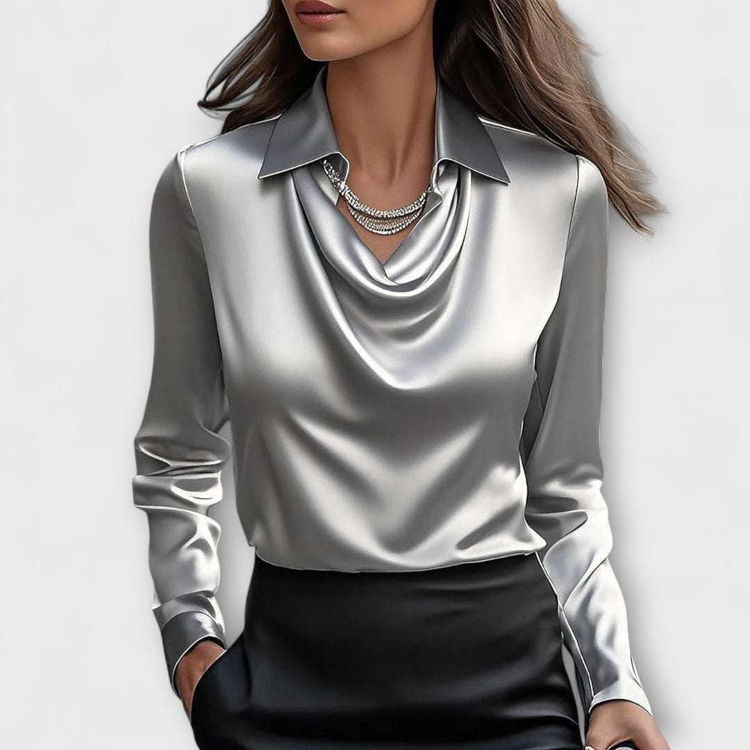 Ariel™ - Blusa brillante con cuello fruncido