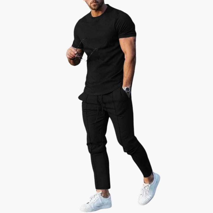 Conjunto deportivo Javier con camiseta y pantalón elástico
